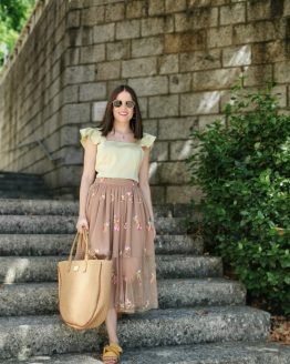 Top curto de folhos lima