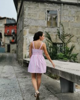 Vestido Curto Riscas